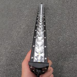 <span class=keywords><strong>Barre</strong></span> <span class=keywords><strong>LED</strong></span> 150W 4x4 Noir Super Slim Simple Rangée Lumière <span class=keywords><strong>LED</strong></span> Tout-Terrain 30/60 Faisceau Combiné 6500K pour VTT/Tout-Terrain/Voiture/Camion - Product Image 2
