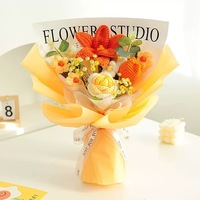 Meilleure vente transfrontalière : Bouquet tricoté à la main, motif tournesol fini, cadeau pour la Fête des Enseignants ; Fleurs artificielles tricotées