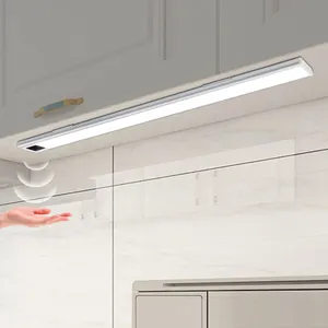 رقيقة جدا محس حركة المطبخ LED إضاءة الخزانات 20/40 سنتيمتر 1500mAh USB شحن يلة ضوء خزانة خزانة ممر الجدار مصباح