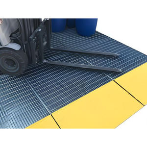 Plate-forme de confinement pour allée en acier galvanisé Carvel 1020x1020mm, capacité de 45 litres - Product Image 3