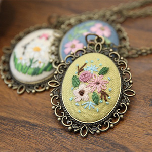 D&D Vintage DIY Sweater Chain Embroidery Set Sewing Kit Notions for Craft Lovers and Adult Beginners Tool