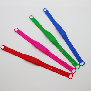 Bracelet ou bracelet en silicone NFC RFID imperméable de haute qualité, vente chaude, 13,56 MHz, avec puce pour une utilisation en salle de sport - Product Image 4