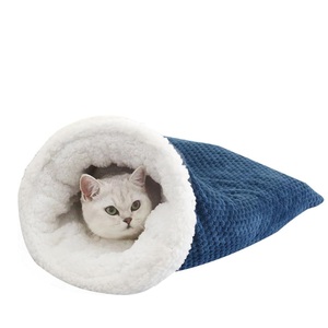 Saco de Dormir para Gatos de Franela Ultrasuave y Algodón Afelpado para Invierno con 360° de Comodidad. Estructura Semicerrada Envolvente - Product Image 1