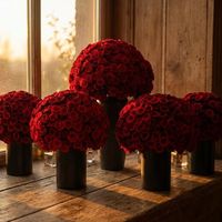 Boule de fleurs artificielle ronde en soie rouge de haute qualité, faite à la main, pour décoration de mariage, centre de table rouge profond