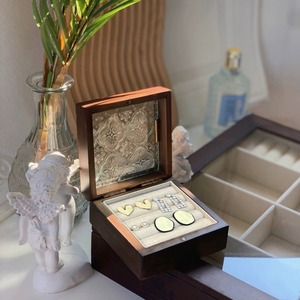 Estuche de Almacenamiento de Joyas de Madera de Nogal con Diseño de Vidrio, Exquisito Estuche de Joyería de Madera, Venta al por Mayor - Product Image 2