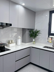Ensemble complet d'armoires de cuisine modernes en bois massif personnalisées de haute qualité pour une conception de cuisine luxueuse - Product Image 2