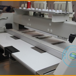 เครื่องปักไหมพรมเชนิลล์ 3 มิติ ความละเอียดสูง ดีไซน์เชิงพาณิชย์ ควบคุมด้วยคอมพิวเตอร์ สำหรับใช้ในธุรกิจค้าปลีกใหม่ - Product Image 5