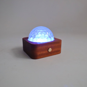 Base cuadrada de madera RGB LED luz de noche lámpara de mesa táctil remota proyector de estrellas recargable dormitorio atmósfera luz de noche