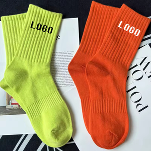 Calcetines Deportivos de Alta Calidad para Hombre, Tejidos Gruesos con Bordado, Acolchados y Personalizados, Venta al Por Mayor - Product Image 4