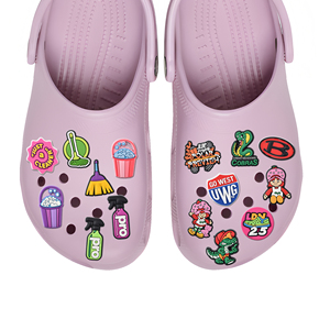 Breloques de chaussures personnalisées en gros, breloques en PVC souple pour sabots, divers modèles de personnages de dessins animés, plantes, logos sportifs, décoration de chaussures DIY - Product Image 1