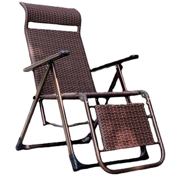 Target de camping pliable Chaises de plage pliantes Chaise pliante de camping Chaise de jardin en rotin pour l'extérieur