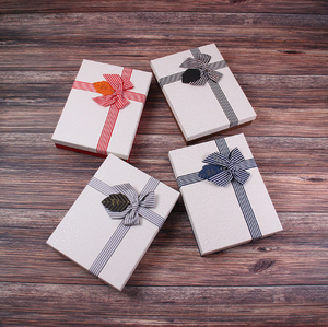 Logotipo personalizado de lujo rectángulo <span class=keywords><strong>para</strong></span> vestido con arco-nudo elegante mate embalaje caja de regalo - Product Image 2