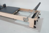 ROUSER Machine de Pilates Reformer en bois d'érable, équipement professionnel de lit de Pilates pour studio, salle de sport à domicile et entraînement de fitness