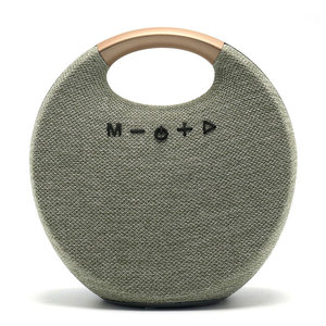 Haut-parleur à dents bleues portable rond de nouveau design P2 avec poignée <span class=keywords><strong>pour</strong></span> cadeaux haut-parleur sans fil stéréo à basse mode <span class=keywords><strong>pour</strong></span> la maison et l'extérieur - Product Image 3