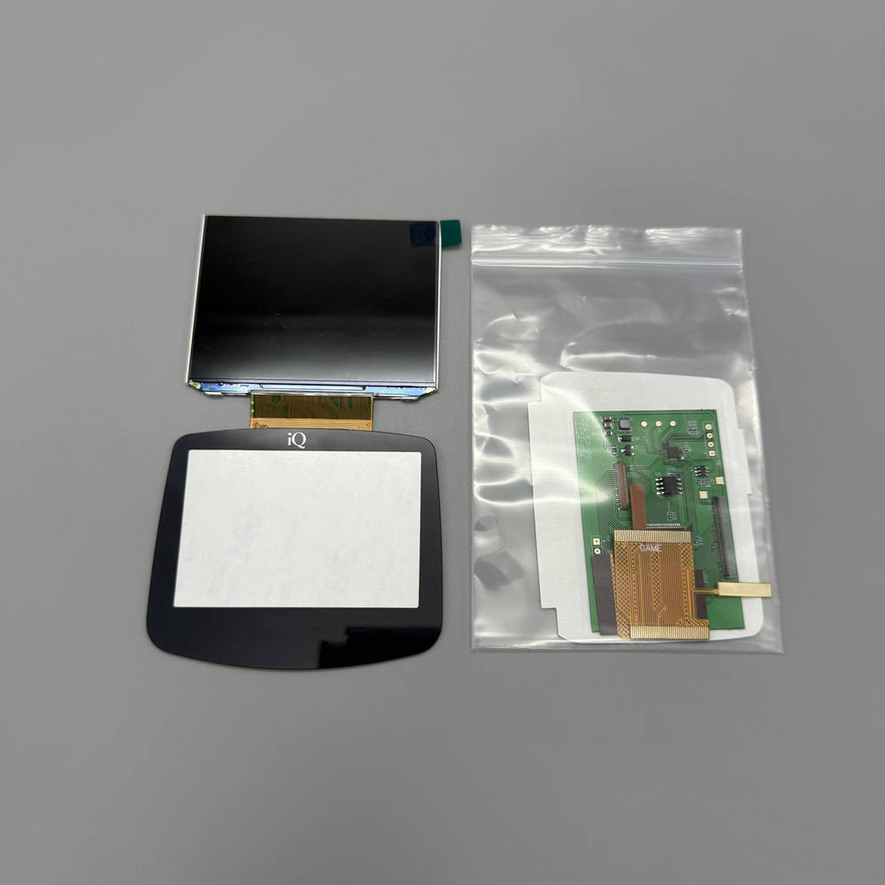 ด้วยเลนส์สีดำ Ique