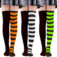 Bas de Noël tricotés confortables sur le genou pour femmes modèles mignons Compression caractéristique corps manchette Logo cadeaux en vrac en gros