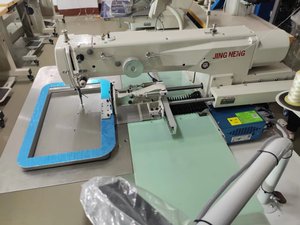 เครื่องเย็บรองเท้าแบบคอมพิวเตอร์รุ่น JN-3020G พร้อมตัวเลือกหลายภาษาและตัวเลือกระบบควบคุม - Product Image 3
