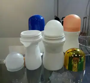 Pp bouteille de déodorant déodorant en plastique vide rouleau sur bouteille 50 ml rouleau sur bouteille