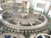 Ligne de production entièrement automatisée CGF14-12-5 pour le rinçage, le remplissage et le bouchage de bouteilles d'eau de source à 12 têtes en plastique