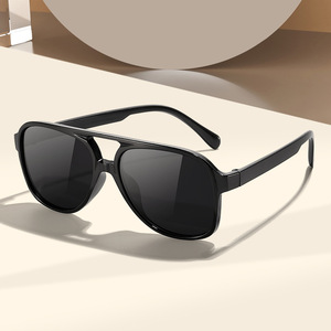 Lunettes <span class=keywords><strong>de</strong></span> <span class=keywords><strong>soleil</strong></span> rétro à double pont, grande monture personnalisée, pour <span class=keywords><strong>femme</strong></span>, protection solaire, vente en gros, nouvelle collection, best-seller - Product Image 3