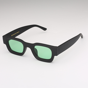 OEM Nueva llegada UV400 protección Pantone color disponible Mujeres gafas de sol estrechas - Product Image 1