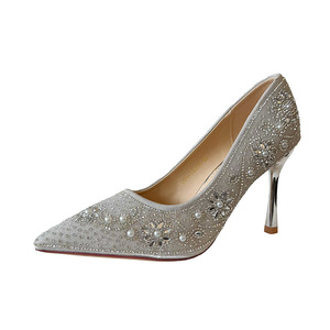 Lussuose Scarpe da Sposa da Donna con Tacco a Spillo e Punta Affusolata, Decorate con Diamanti, Eleganti e alla Moda - Product Image 5