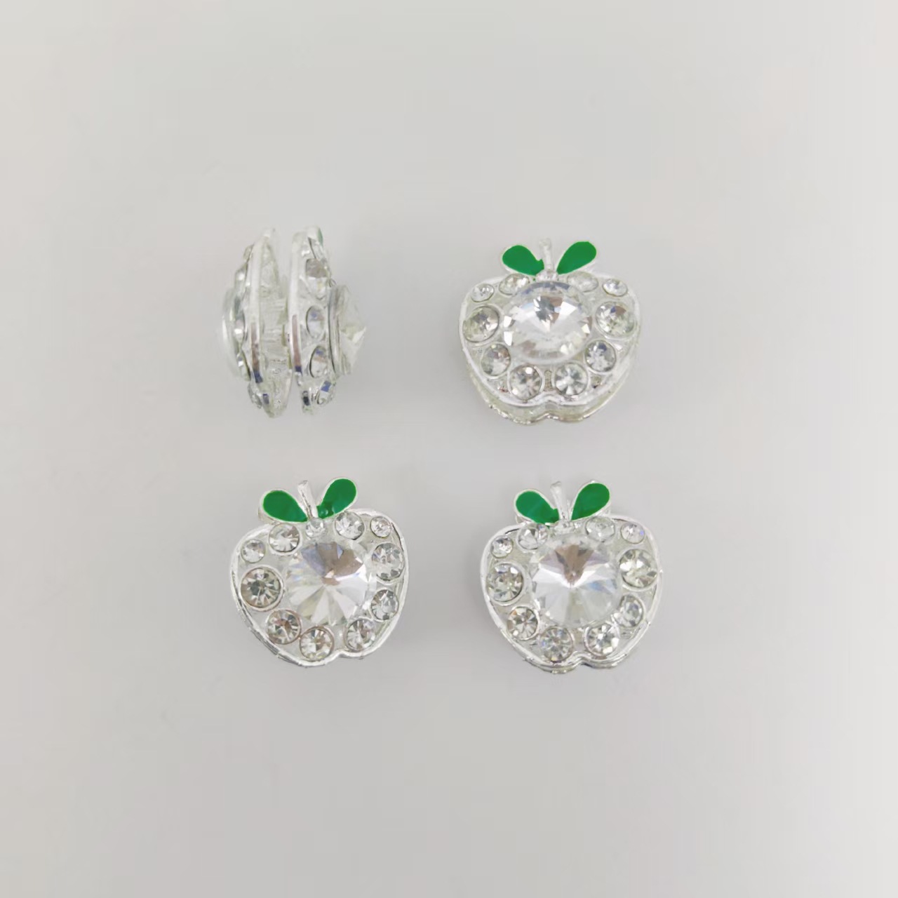 Diamant blanc transparent plaqué argent