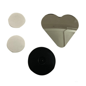 Espejo Retrovisor Auxiliar Universal Transfronterizo Nuevo HD con Forma de Corazón y Vista Amplia, Espejo Pequeño sin Bordes para Reversa de Coche - Product Image 1