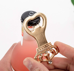 Llavero Abridor de Botellas con Corona Metálica, Abridor de Cerveza Portátil Multifuncional, Regalo Promocional - Product Image 3