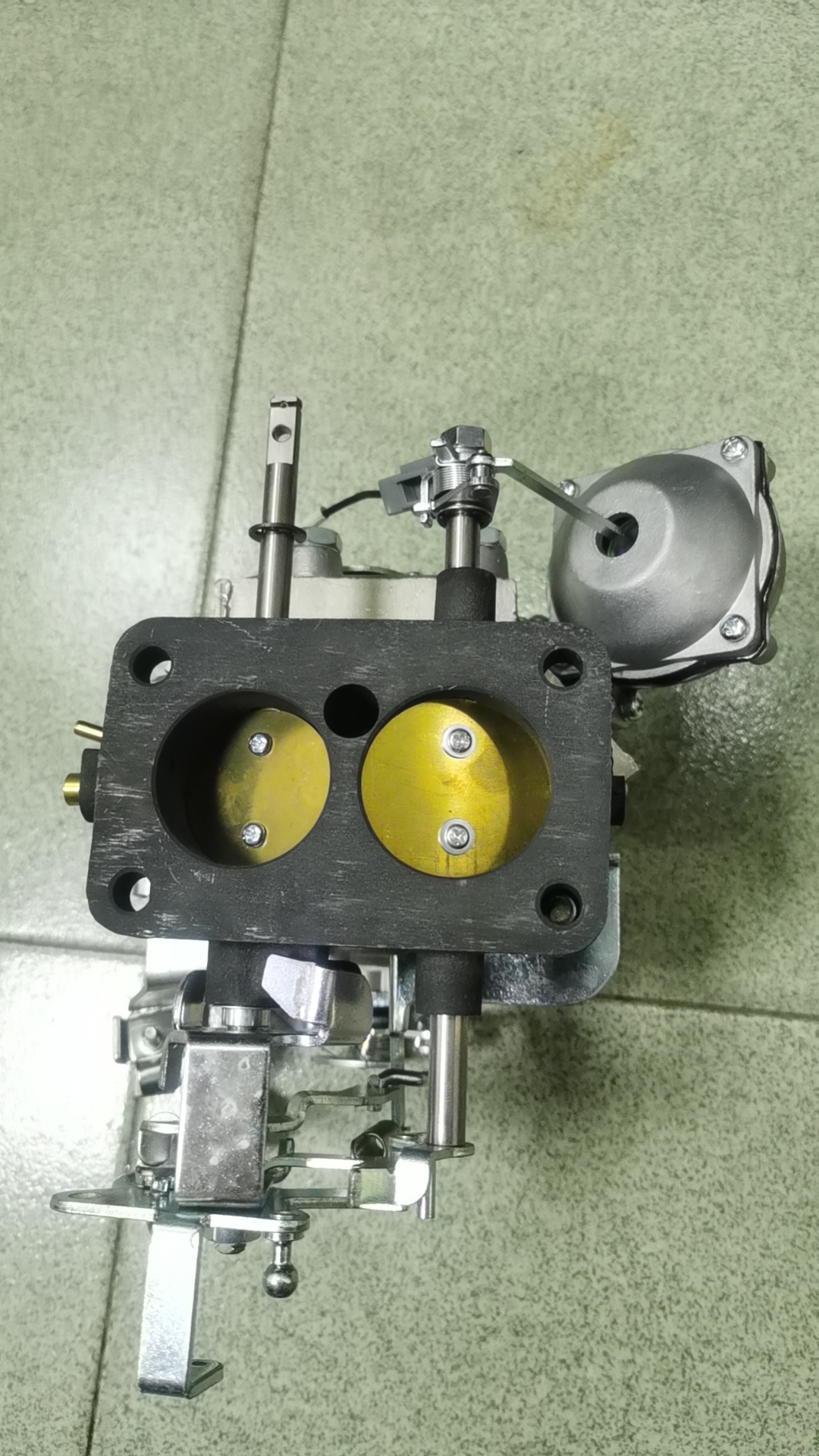 Carburetor 21100-61012 for Toyota 2F 4230CC FJ40 - 1year Warranty