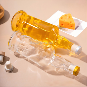 Bouteille en verre ronde à épaule plate de 500 ml et 750 ml avec bouchon en bois et logo personnalisé pour spiritueux, liqueurs, whisky, <span class=keywords><strong>vodka</strong></span>, tequila – Vente en gros - Product Image 5