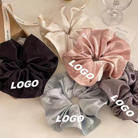 Vente en gros de chouchous en satin surdimensionnés avec logo personnalisé, couleur unie, accessoires pour cheveux pour filles