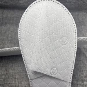 Pantoufles antidérapantes jetables tout-en-un en coton doux pour les voyages à l'hôtel <span class=keywords><strong>et</strong></span> la famille, blanches <span class=keywords><strong>et</strong></span> portables - Product Image 1