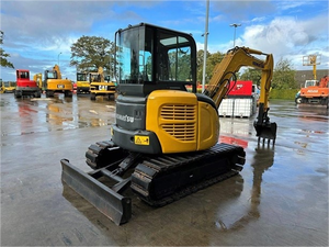 Mini-excavatrice KOMATSU PC50 d'occasion de haute qualité, 5 tonnes, 95% neuve, moteur d'origine, roulement d'engrenage, cœur PLC, y compris la boîte de vitesses et la pompe - Product Image 3