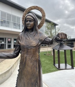 Escuela católica personalizada estatua <span class=keywords><strong>de</strong></span> tamaño real bronce <span class=keywords><strong>Santa</strong></span> Catalina <span class=keywords><strong>de</strong></span> <span class=keywords><strong>Siena</strong></span> estatua un faro <span class=keywords><strong>de</strong></span> luz - Product Image 3