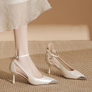 Escarpins mode pour femme en cuir véritable, style coréen, à bout pointu, talons aiguilles métalliques blancs de 7 cm, à enfiler, avec décoration en cristal - Product Image 2