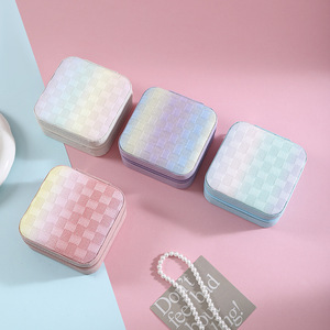 Étui à bijoux imprimé brillant, petit et exquis, vente en gros d'étuis à bijoux personnalisés en usine - Product Image 3