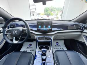 BY-D Qin PLUS 2022混合动力DM-i 55公里旗舰轿车左舵驾驶R17轮胎15,000千米里程欧6标准 - Product Image 6