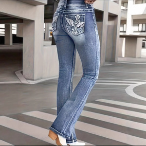 <span class=keywords><strong>Jeans</strong></span> évasés moulants Y2K Glam en gros |   Denim brodé ailes <span class=keywords><strong>argent</strong></span>ées taille basse |   Pantalon Bootcut Cyber-Vintage pour femmes ODM - Product Image 6