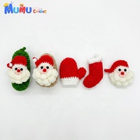 Ornements de Noël au crochet de styles variés personnalisés, figurines Père Noël, Pickle, Pomme de terre en coton laitier, décorations de Noël en gros, cadeaux de fêtes