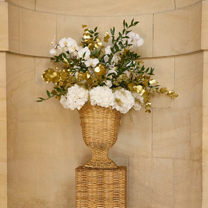 Jarrón de suelo de ratán tejido estilo europeo con forma de ánfora para exhibición floral en la sala de estar - Product Image 4
