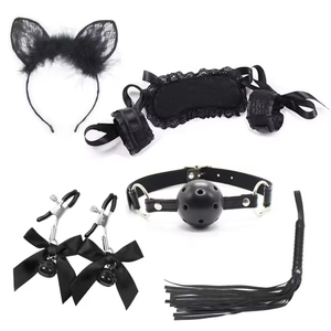 Explosion Sm Produits érotiques pour adultes : Ensemble de bondage en cuir avec menottes en dentelle, masque pour les yeux, pinces pour les seins et boule buccale - Product Image 1