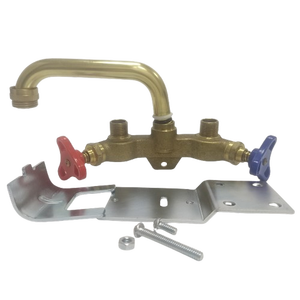 Robinet de lavabo à 2 poignées - Avec bec de 6 pouces - Product Image 1