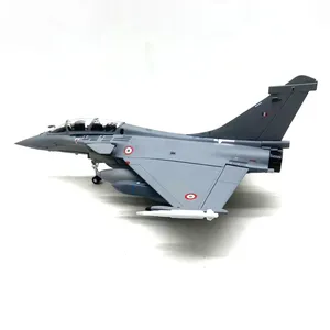 Avión de Combate Indio Rafale B de Dos Plazas a Escala 1/72 para Colección - Product Image 2