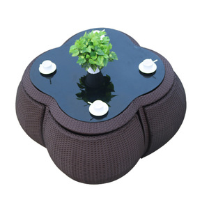 Ensembles de Jardin Modernes Minimalistes en Fer pour l'Extérieur : Tables, Chaises et Parasol Tressé à la Main - Product Image 1