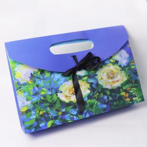 Sac en papier cadeau personnalisé de luxe avec poignée découpée et ruban pour l'emballage de vente au détail - Product Image 4
