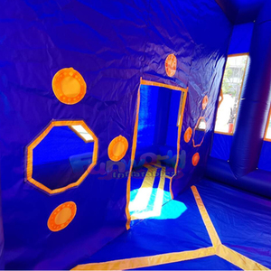 La zone de combat gonflable Nerf ultime pour enfants, avec obstacles extérieurs et barrières, idéale pour les sports. - Product Image 4