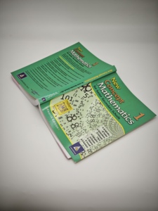 Libro de texto de Nigeria: Matemáticas de nuevo concepto para escuelas secundarias inferiores, impresión de libros - Product Image 4