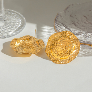 Pendientes <span class=keywords><strong>de</strong></span> <span class=keywords><strong>Oro</strong></span> <span class=keywords><strong>de</strong></span> 18k con Forma <span class=keywords><strong>de</strong></span> Sombrero <span class=keywords><strong>de</strong></span> Pescador para Mujer, Pendientes con Textura Martillada - Product Image 5
