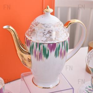 European Luxury 15pcs Fine Bone China Gold Rim Dinnerware Set <b>Sustainable</b> Ceramic Coffee Tea Sets for Weddings Home Decor - Product Image 3